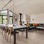 Dom wakacyjny Cozy In With Sauna Ebeltoft