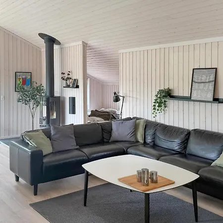 Cozy In With Sauna Ebeltoft